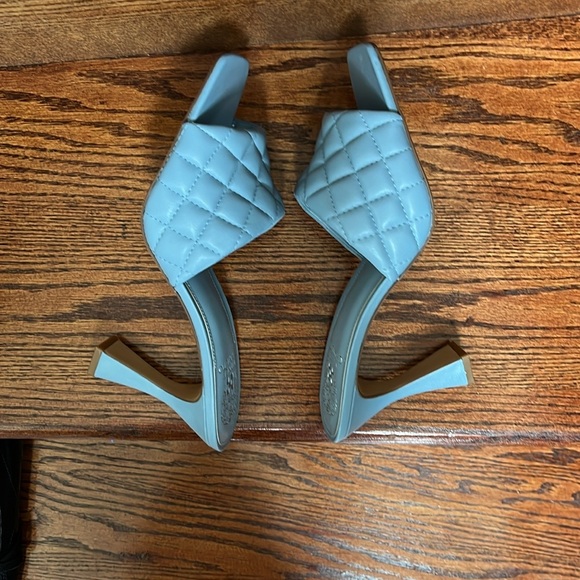 Vince Camuto Blue Reselm Quilted Strap Leather Square Toe Mule Sandal Size 10 - Picture 6 of 11